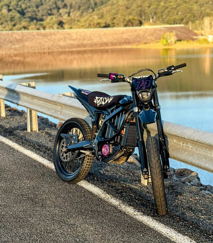 Flow clothing tee shirt og design